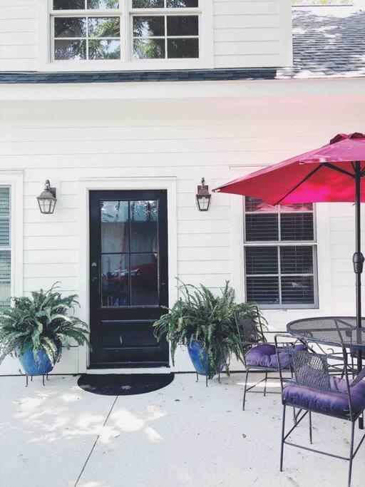 Liz Lane Cottage- Entire Guesthouse Charleston Extérieur photo